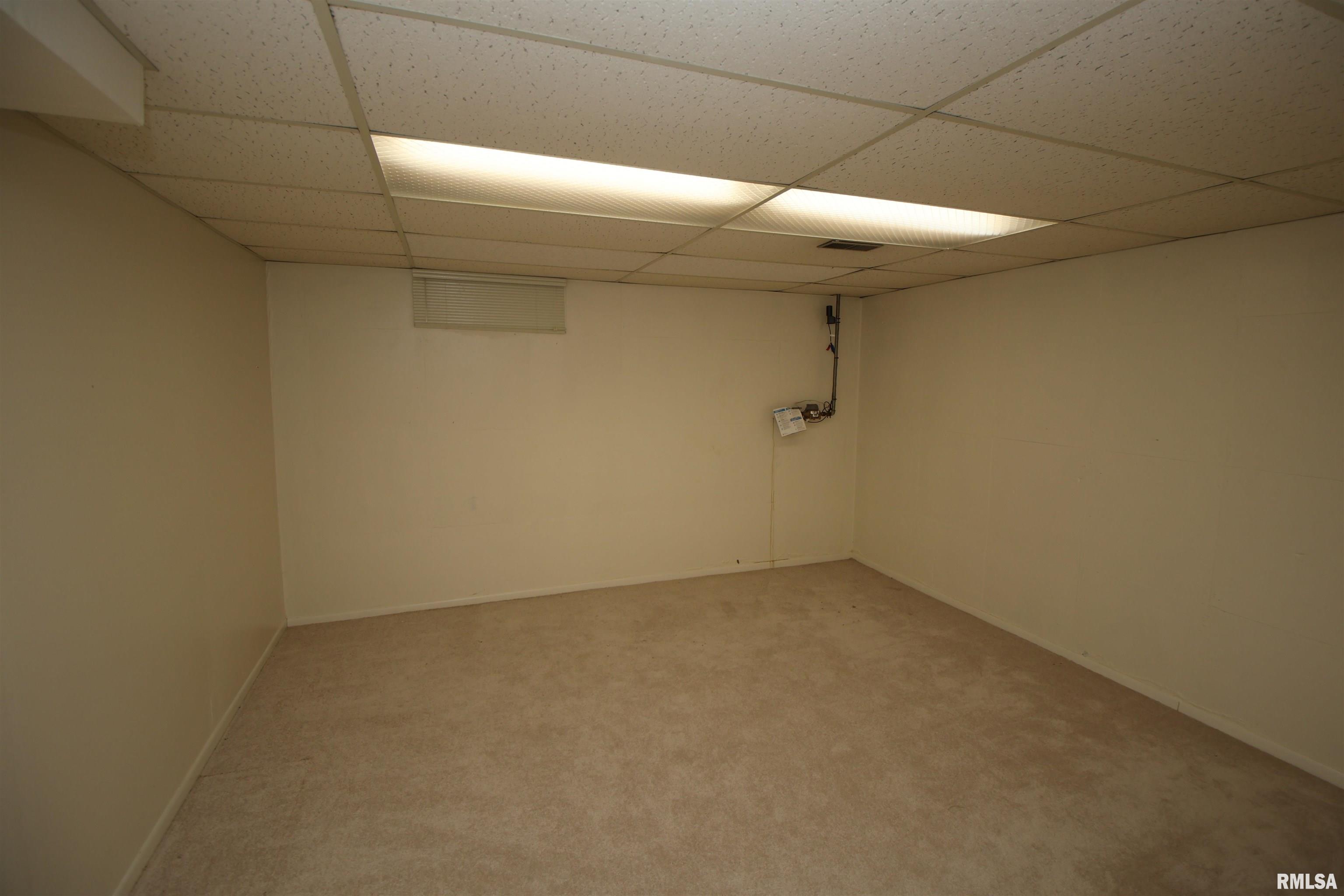 2631 West Overhill Road Peoria, IL 61615 - Photo 39 of 54 Gallery Image 39