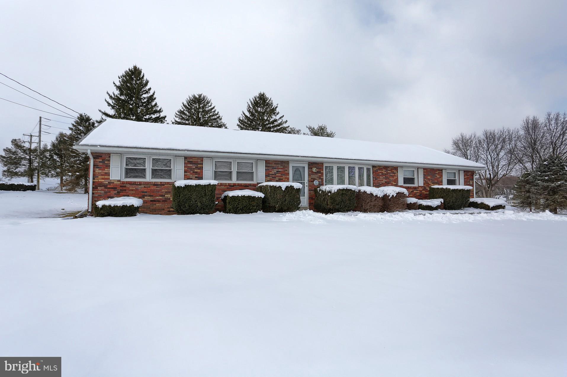 28 South Kemp Road Kutztown, PA 19530 - Photo 1 of 31 Front