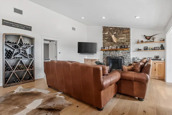 $739,000 | 410 Lakewood Road, Burnet, TX 78611