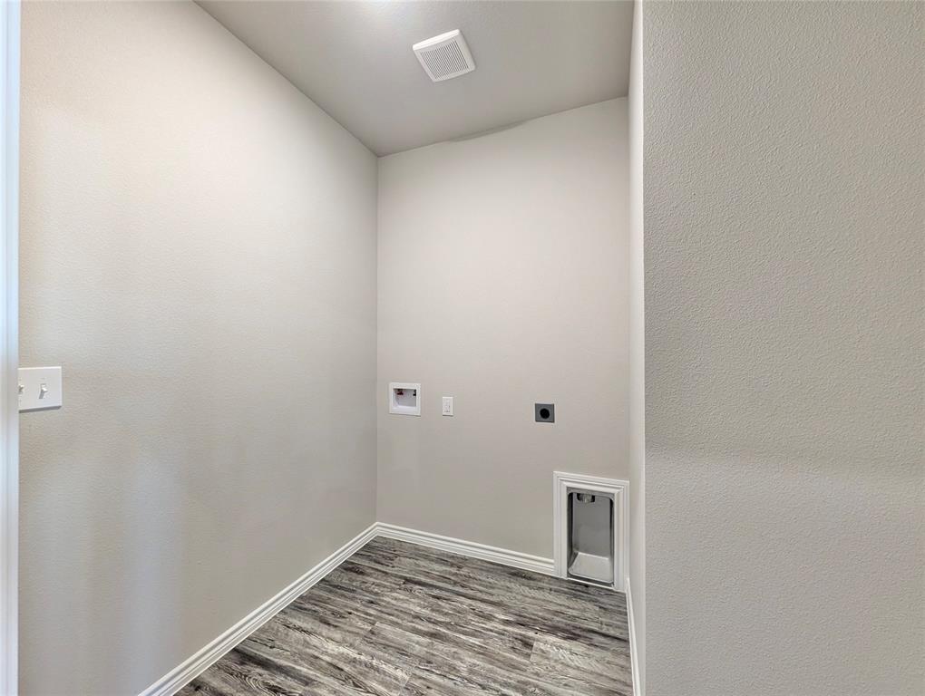 300 Rike Road Mabank, TX 75147 - Photo 13 of 18 a view of an empty room