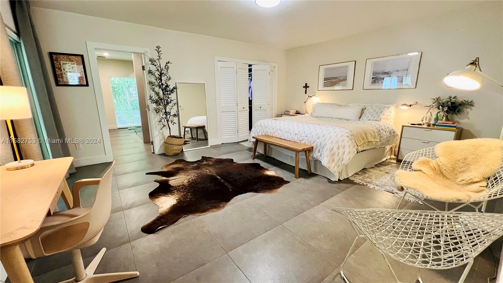 11821 Southwest 81st Road Pinecrest, FL 33156 - Photo 11 of 32 Gallery Image 11