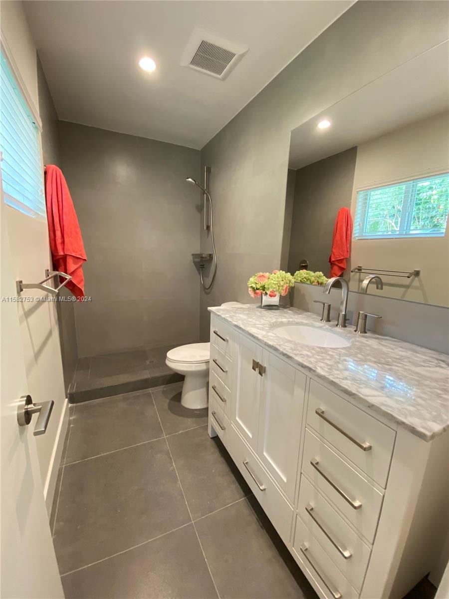 11821 Southwest 81st Road Pinecrest, FL 33156 - Photo 27 of 32 Gallery Image 27