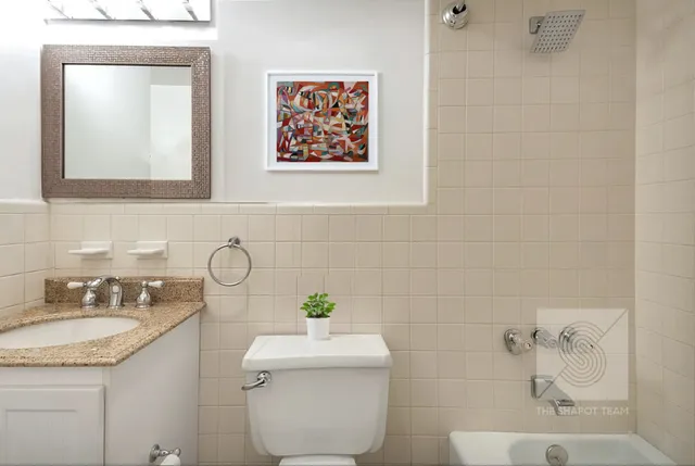 $975,000 | 312-314 East 50th Street, Unit 1W | Midtown East