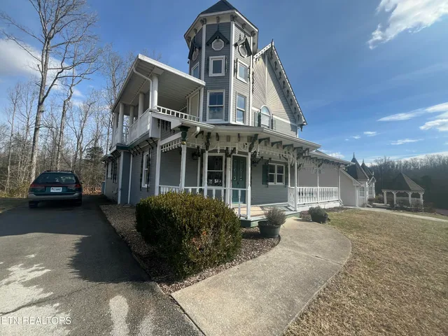 $199,000 | 215 Cecil D Quillen Drive, Duffield, VA 24244