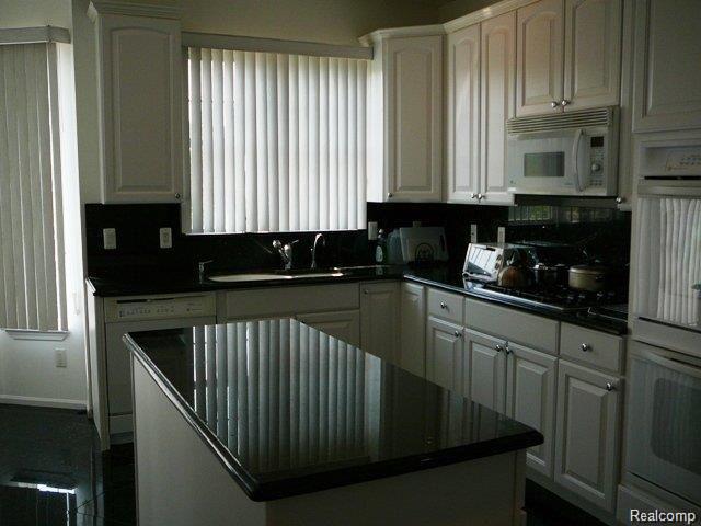 41617 Mitchell Road Novi, MI 48377 - Photo 4 of 8 getmediaGQHQGCKJ.jpg