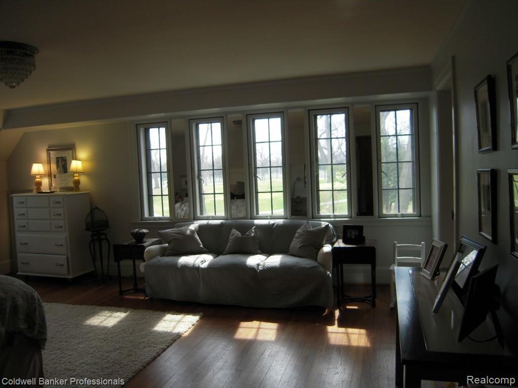 18055 Hamilton Road Highland Park, MI 48203 - Photo 21 of 40 24 MBR.jpg