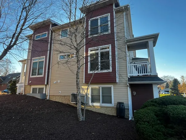 $2,780 | 1516 Broadway Street, Blue Island, IL 60406