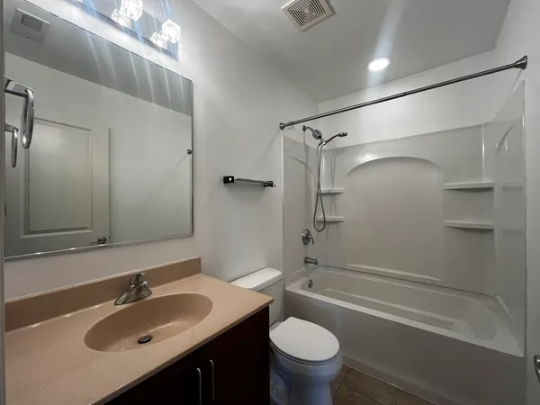 $2,780 | 1516 Broadway Street, Blue Island, IL 60406