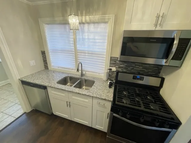 $179,000 | 16780 Head Avenue, Hazel Crest, IL 60429