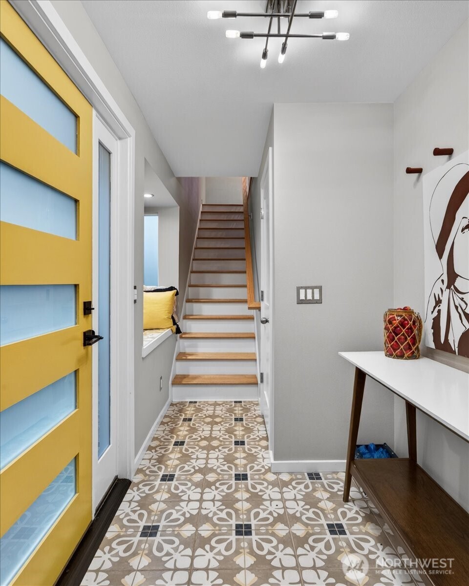 4132 44th Avenue Southwest Seattle, WA 98116 - Photo 5 of 39