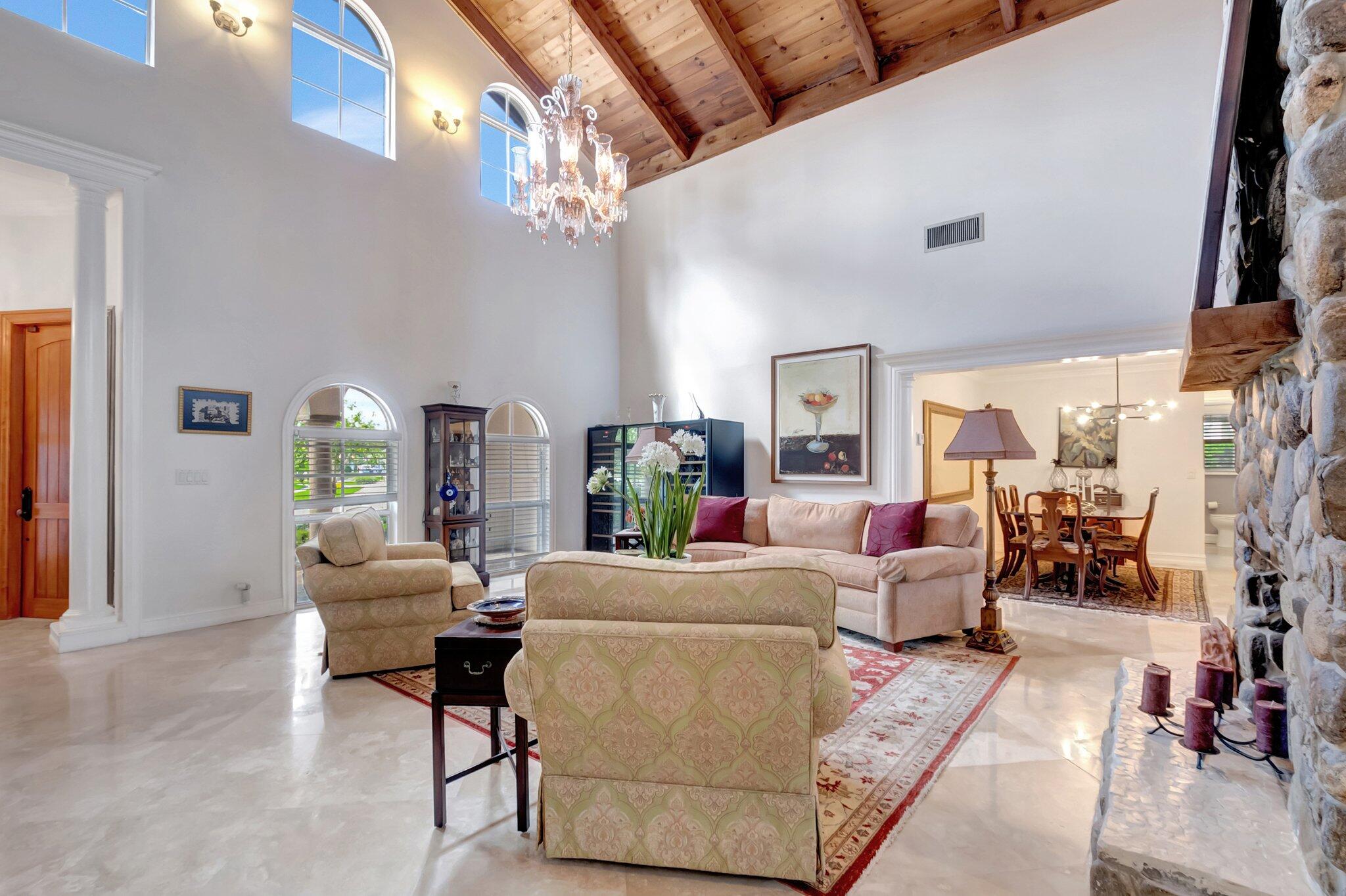 611 Southwest 15th Street Boca Raton, FL 33486 - Photo 11 of 57 Living Room