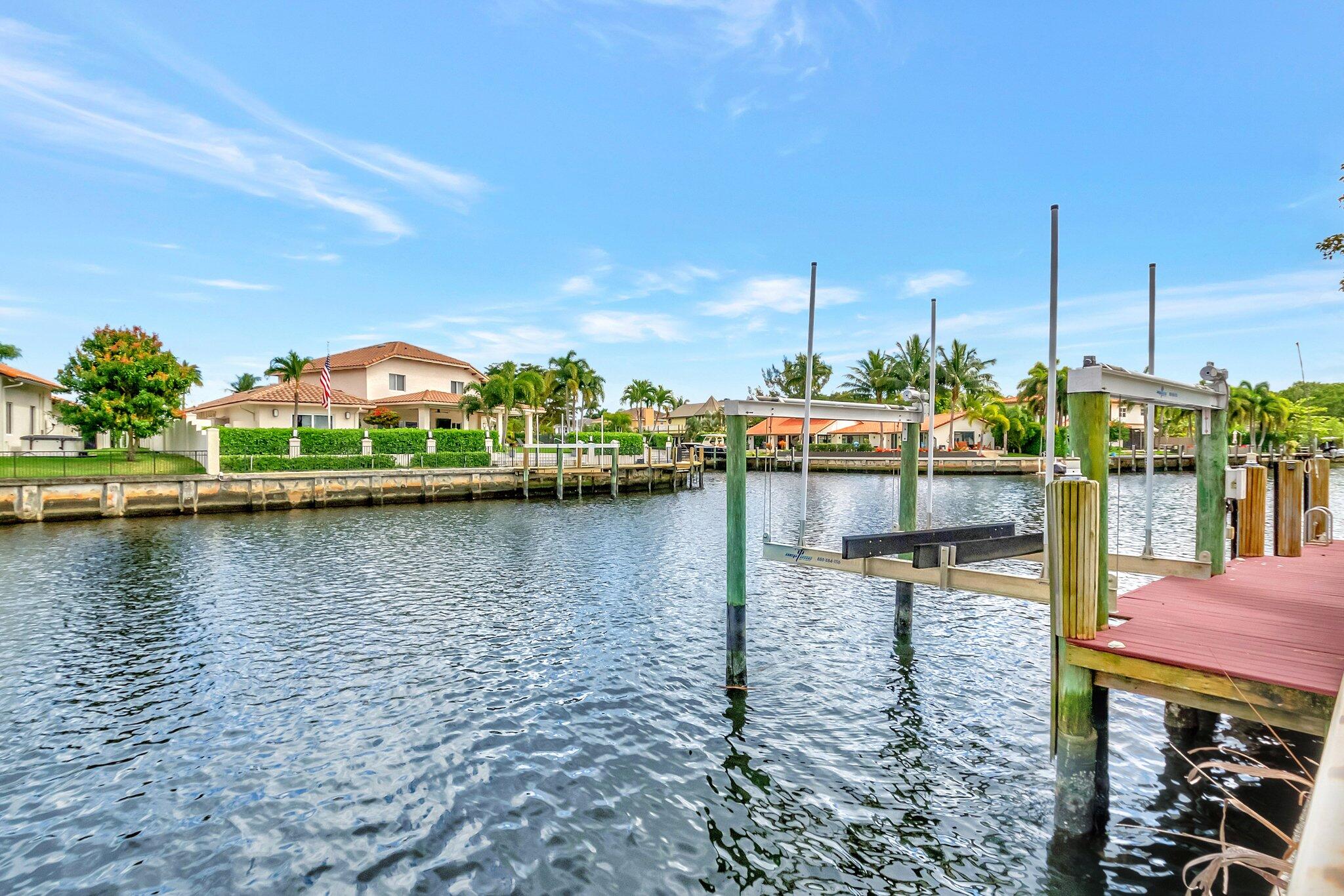 611 Southwest 15th Street Boca Raton, FL 33486 - Photo 50 of 57 Boat Lift