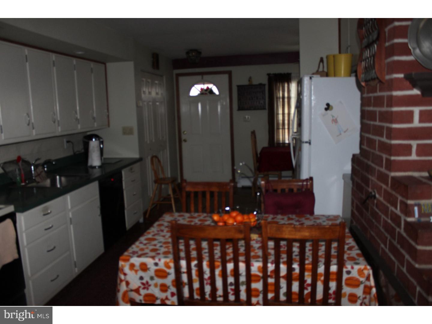 25 Balsam Road Levittown, PA 19057 - Photo 11 of 25 Gallery Image 11