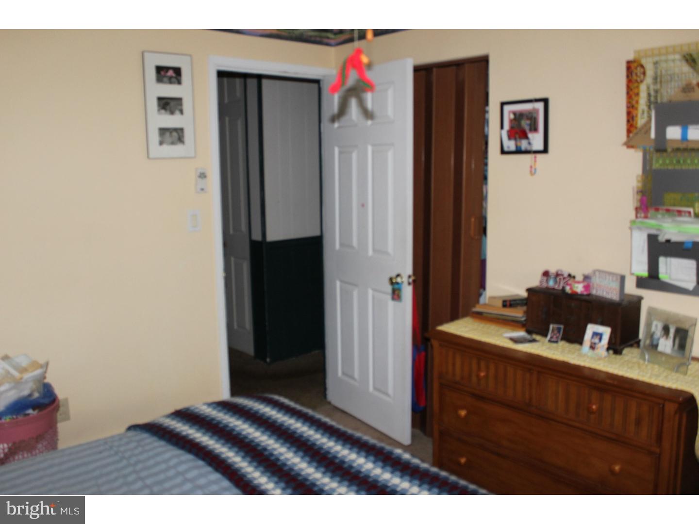 25 Balsam Road Levittown, PA 19057 - Photo 17 of 25 Gallery Image 17