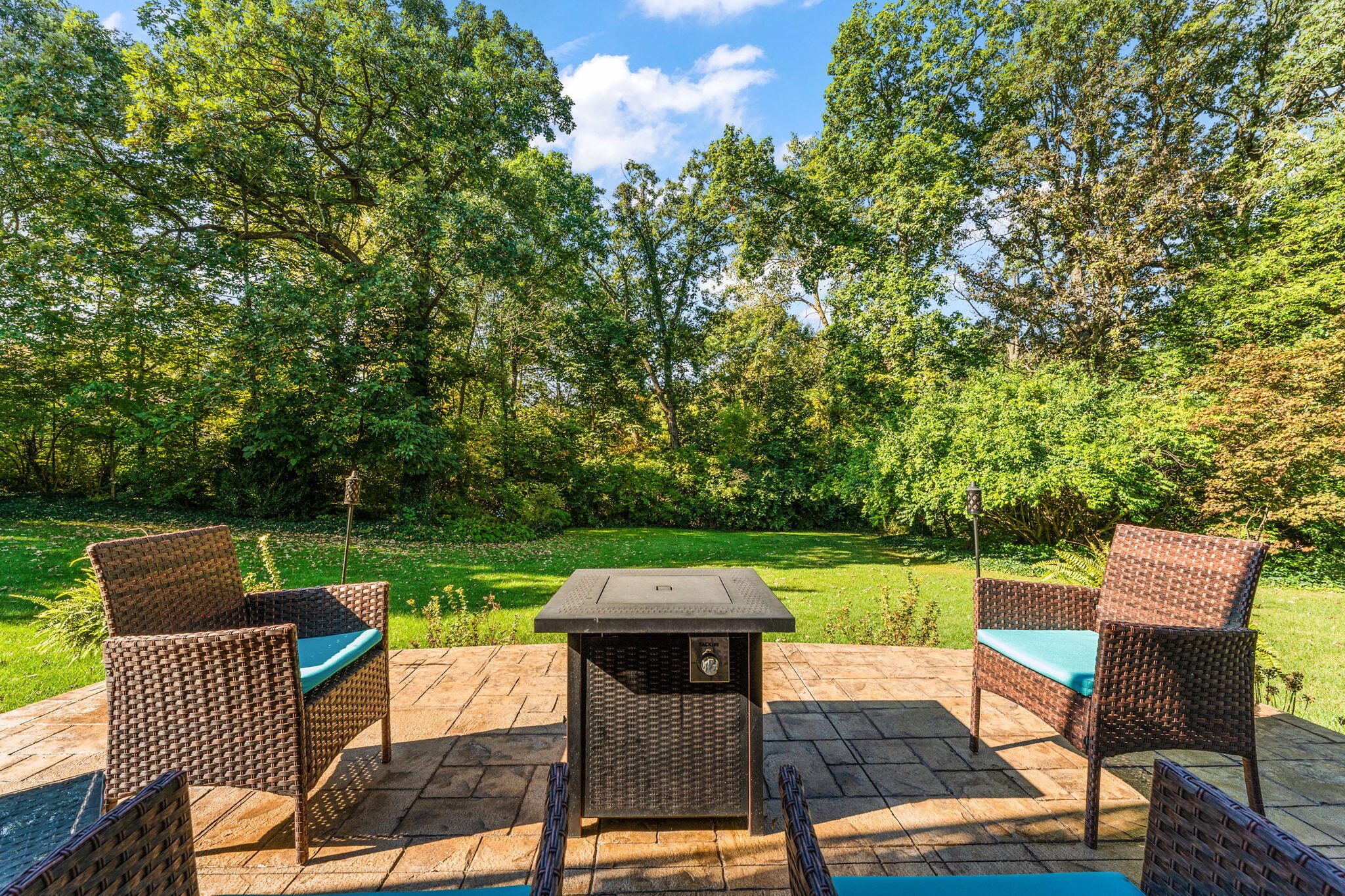 8748 Durbin Lane Crown Point, IN 46307 - Photo 37 of 47 an outdoor sitting area with furniture and garden