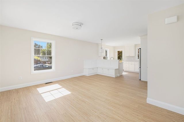 $830,000 | 235 Pequot Avenue, Warwick, RI 02889