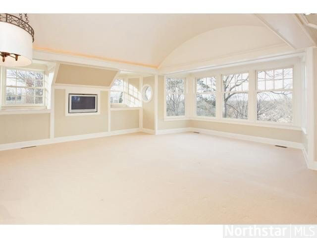 4933 East Sunnyslope Road Edina, MN 55424 - Photo 10 of 18 Gallery Image 10