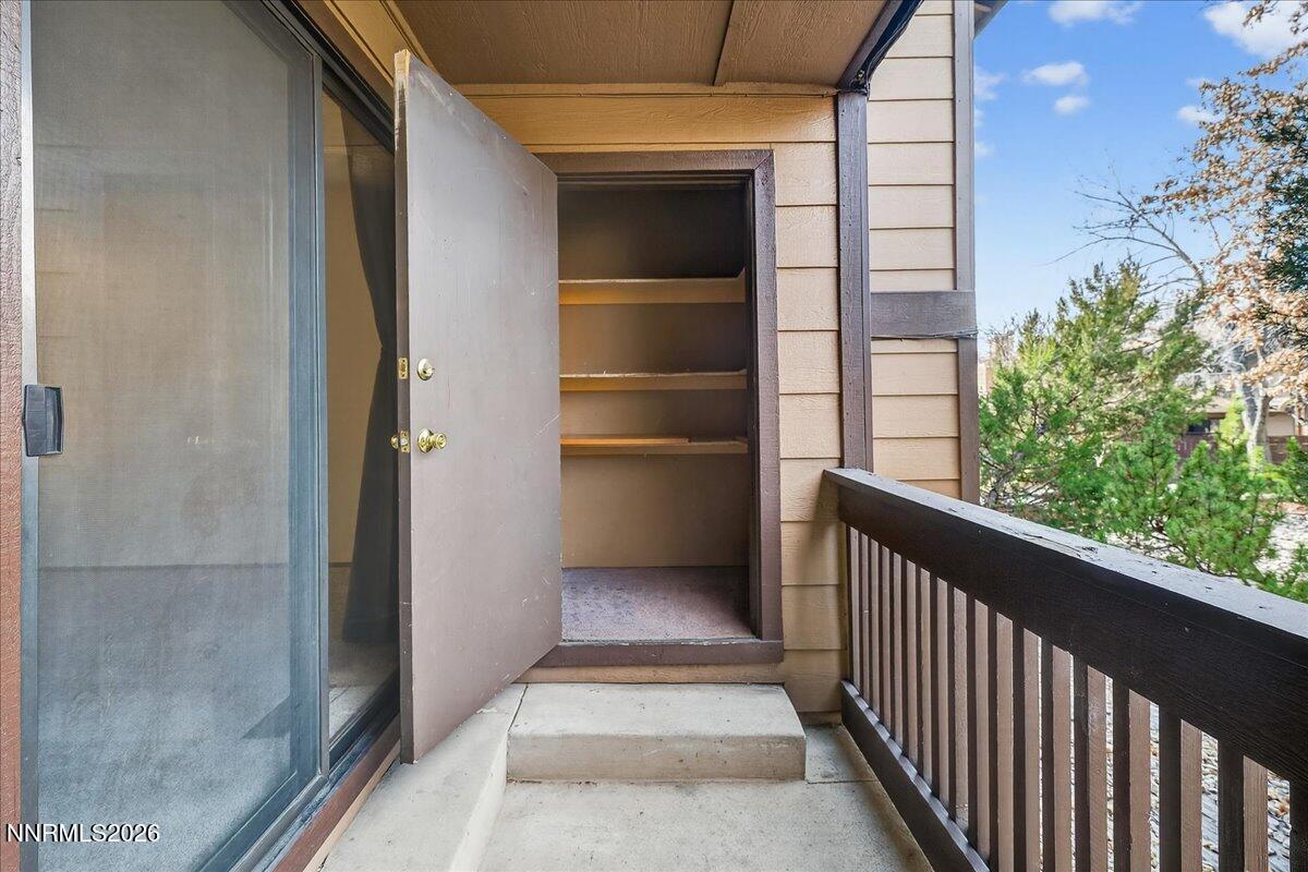 2981 Tierra Verde East Reno, NV 89512 - Photo 20 of 28 25-DSC_1190