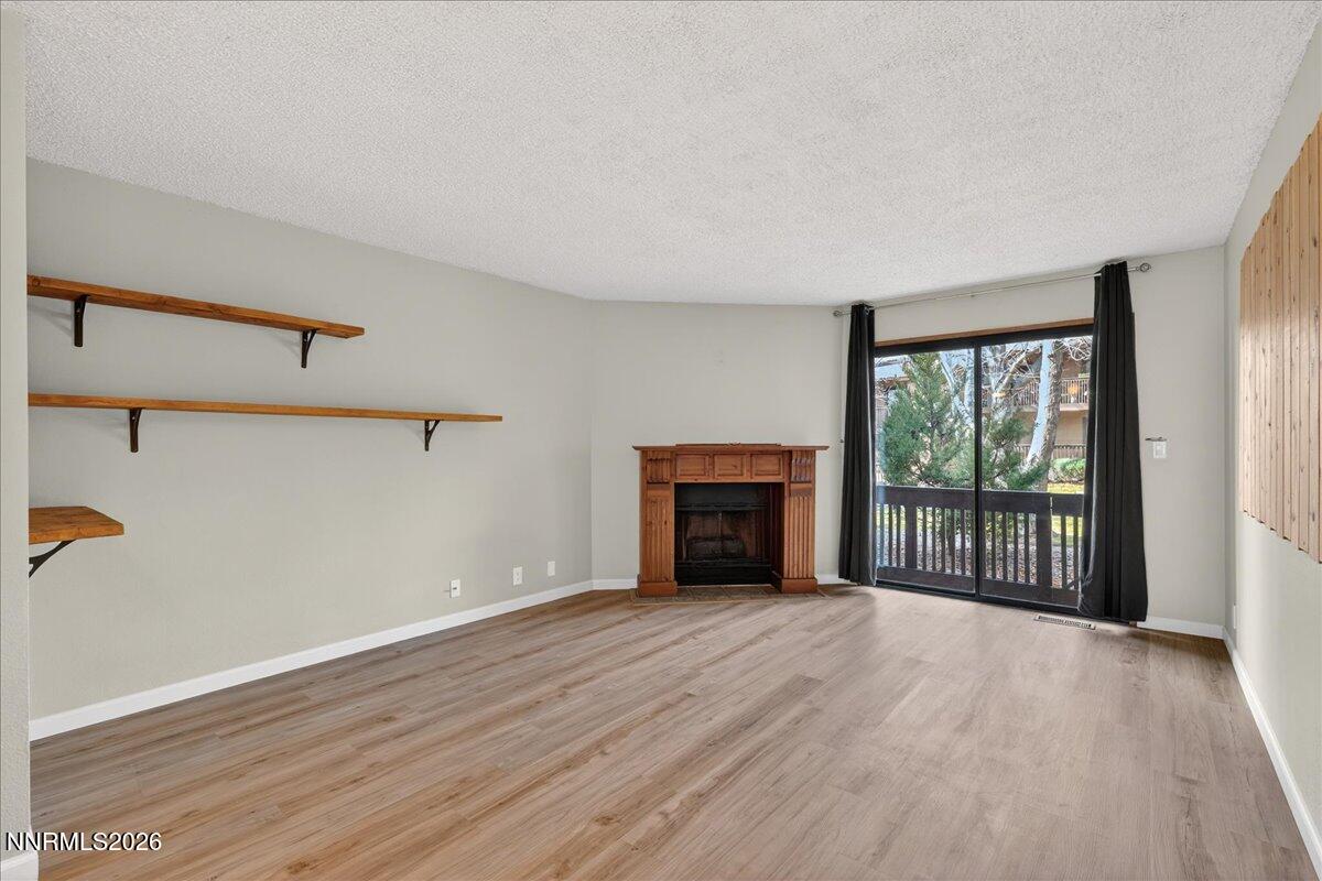 2981 Tierra Verde East Reno, NV 89512 - Photo 10 of 28 12-DSC_1040