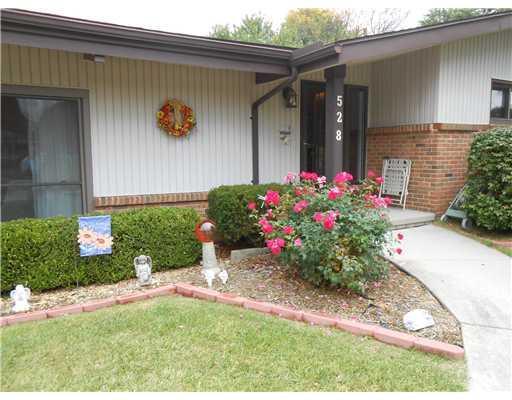 528 Latimer Drive Springfield, OH 45503 - Photo 2 of 25