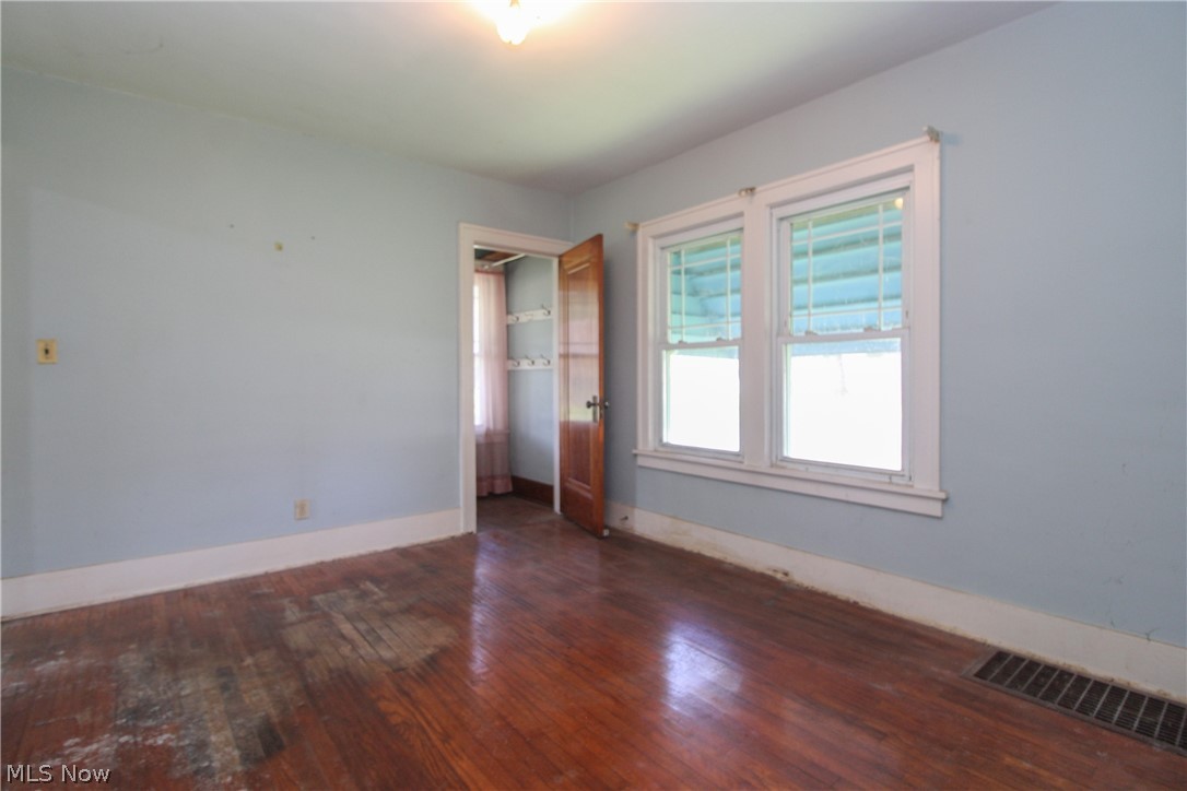 628 North Road Southeast Warren, OH 44484 - Photo 13 of 27