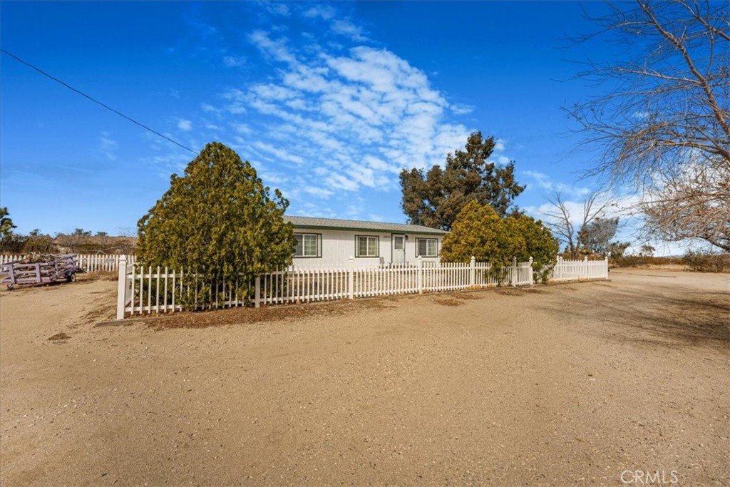 13378 Paramount Road Phelan, CA 92371 - Photo 29 of 43