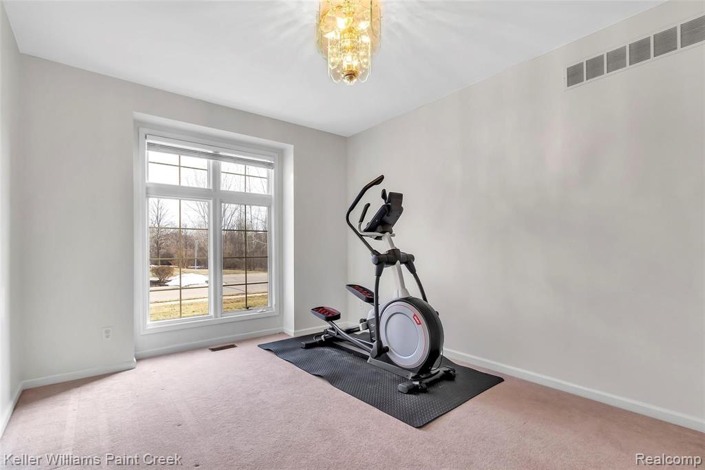 2040 Somerville Road Rochester Hills, MI 48307 - Photo 25 of 63
