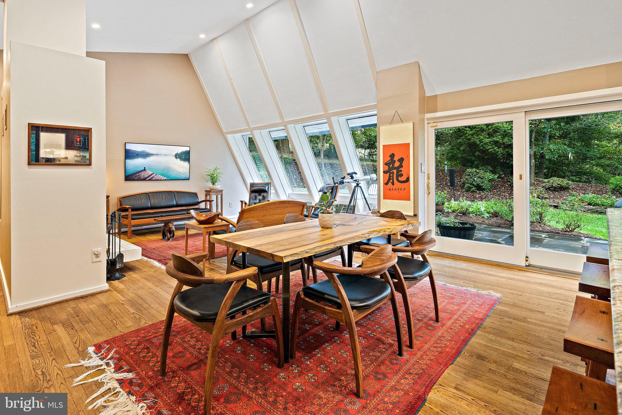 9706 Beach Mill Road Great Falls, VA 22066 - Photo 14 of 41