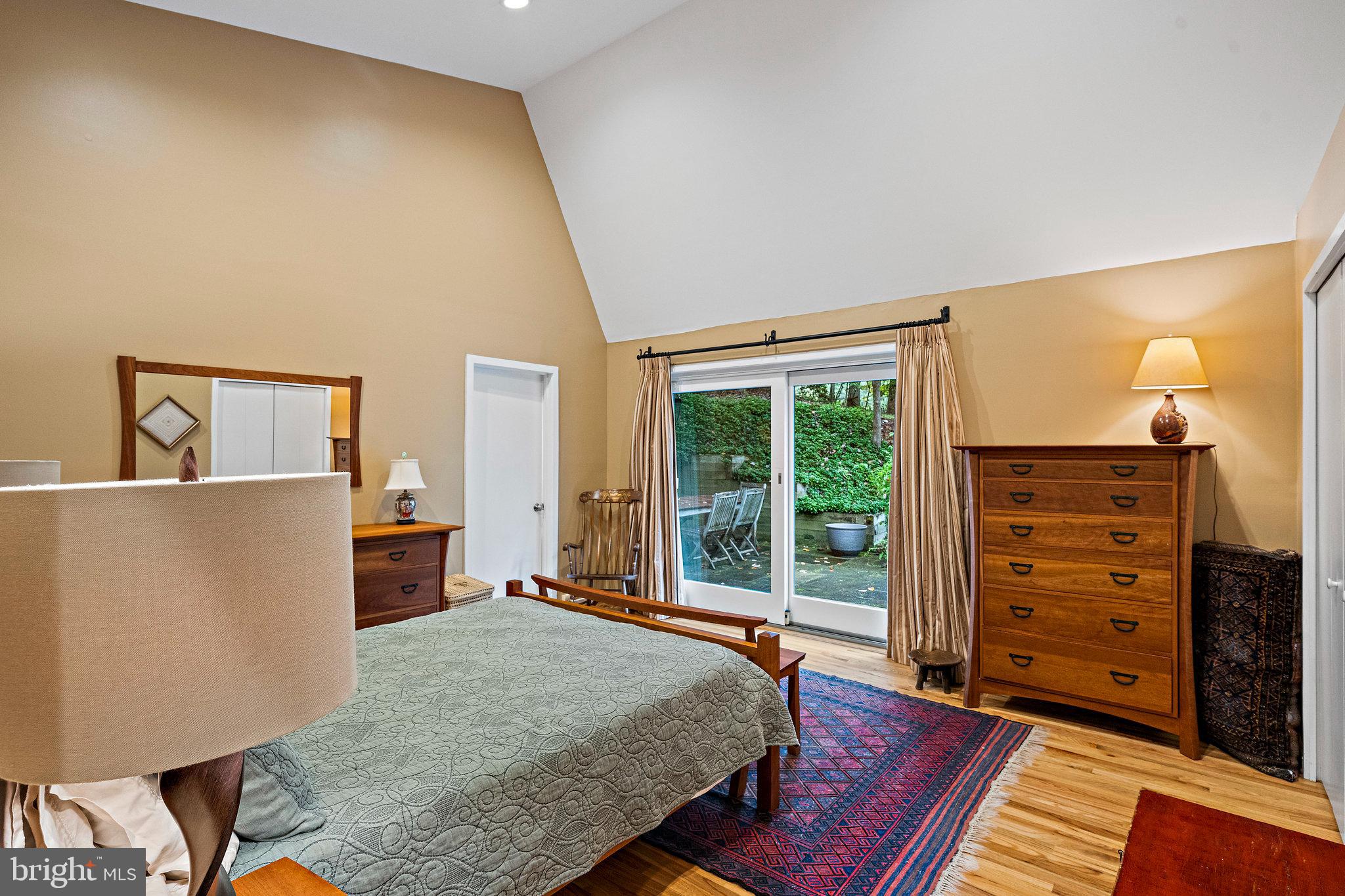 9706 Beach Mill Road Great Falls, VA 22066 - Photo 19 of 41