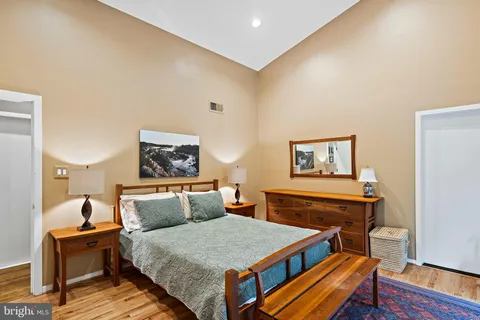 $1,299,000 | 9706 Beach Mill Road, Great Falls, VA 22066