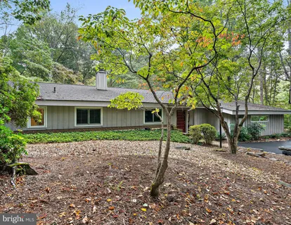 $1,299,000 | 9706 Beach Mill Road, Great Falls, VA 22066