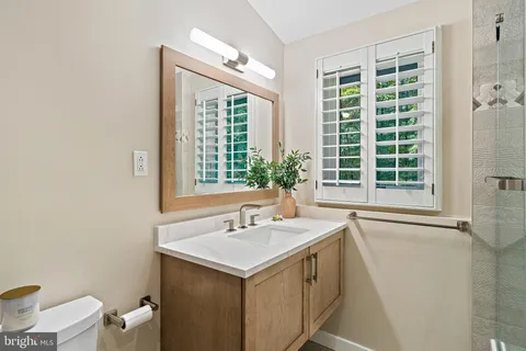 $1,299,000 | 9706 Beach Mill Road, Great Falls, VA 22066