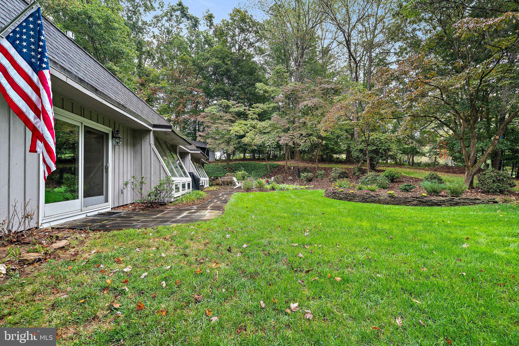 9706 Beach Mill Road Great Falls, VA 22066 - Photo 33 of 41