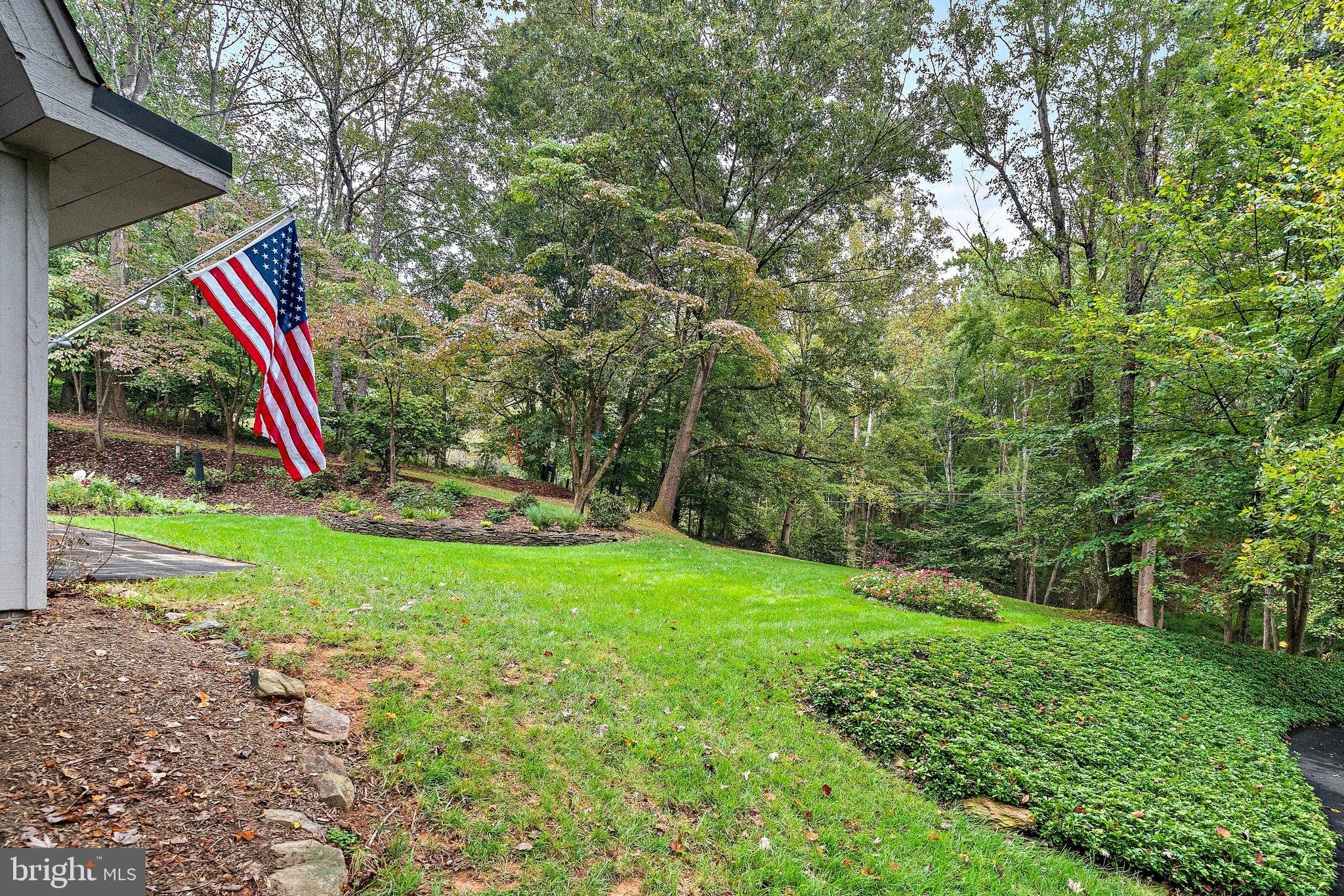 9706 Beach Mill Road Great Falls, VA 22066 - Photo 39 of 41