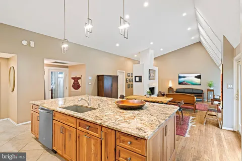 $1,299,000 | 9706 Beach Mill Road, Great Falls, VA 22066