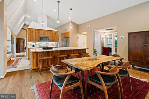 $1,299,000 | 9706 Beach Mill Road, Great Falls, VA 22066