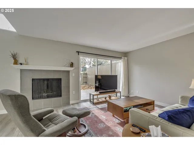 $260,000 | 17756 Northwest Lakeway Court, Beaverton, OR 97006