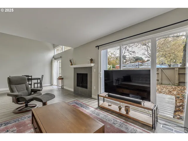 $260,000 | 17756 Northwest Lakeway Court, Beaverton, OR 97006