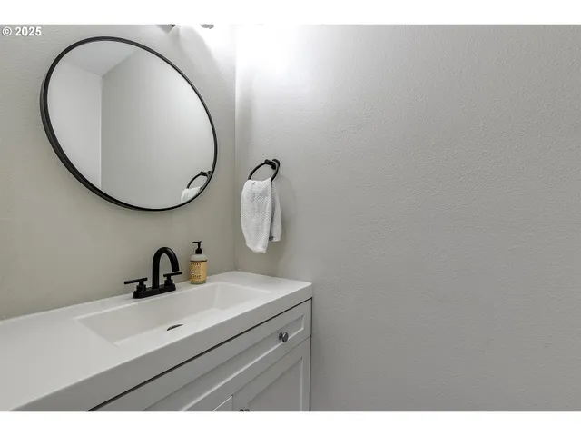 $260,000 | 17756 Northwest Lakeway Court, Beaverton, OR 97006