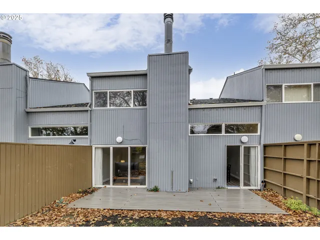 $260,000 | 17756 Northwest Lakeway Court, Beaverton, OR 97006