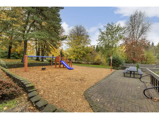 $260,000 | 17756 Northwest Lakeway Court, Beaverton, OR 97006