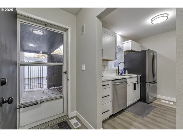 $260,000 | 17756 Northwest Lakeway Court, Beaverton, OR 97006