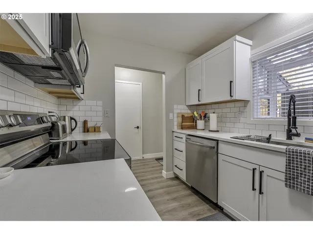 $260,000 | 17756 Northwest Lakeway Court, Beaverton, OR 97006