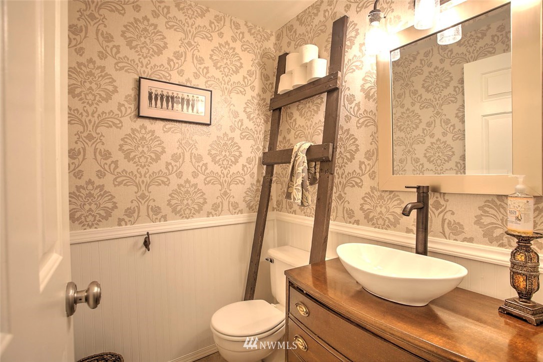 1002 215th Street Southeast Bothell, WA 98021 - Photo 16 of 25