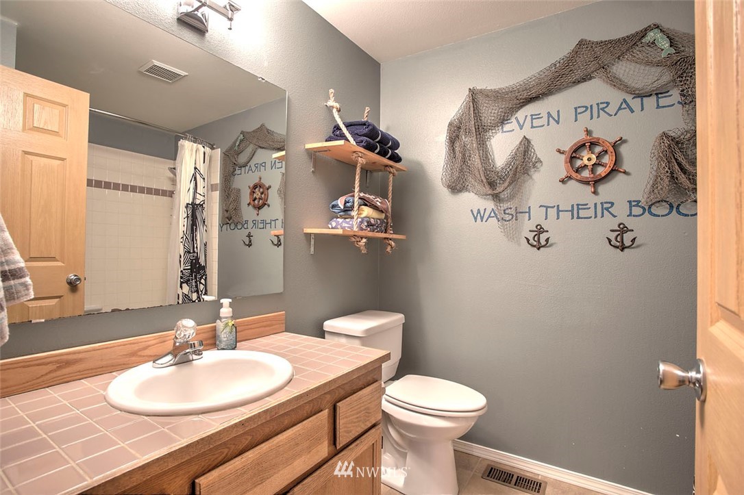 1002 215th Street Southeast Bothell, WA 98021 - Photo 22 of 25