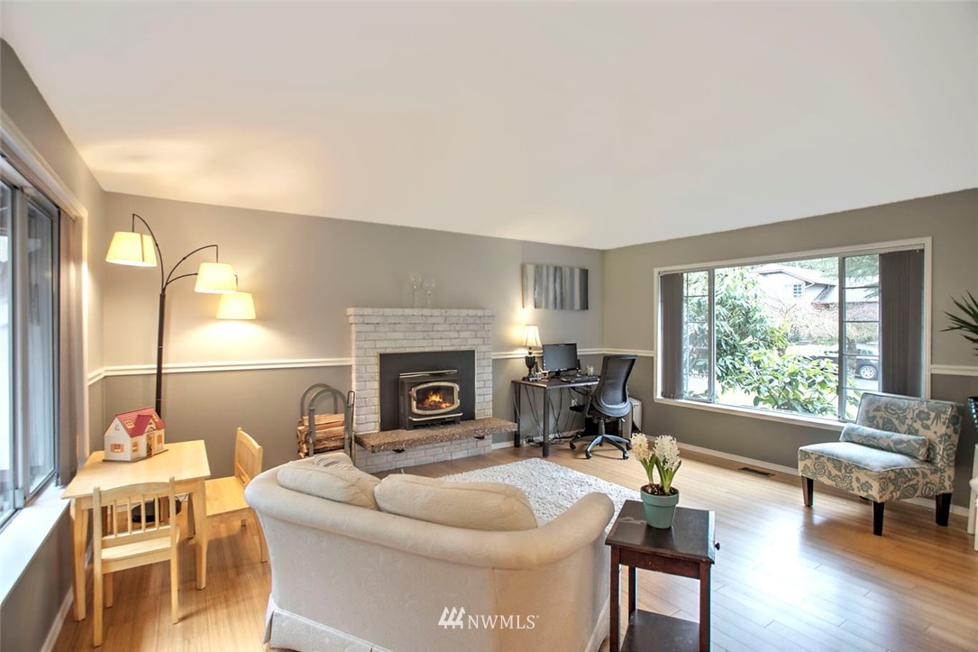 1002 215th Street Southeast Bothell, WA 98021 - Photo 4 of 25