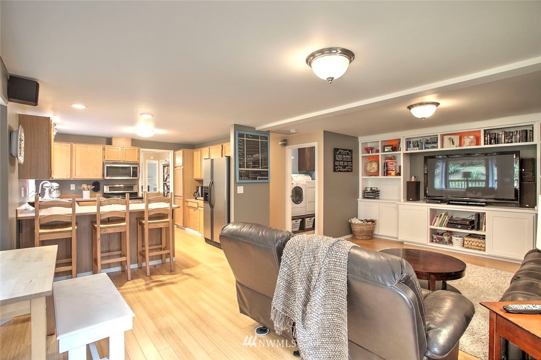 1002 215th Street Southeast Bothell, WA 98021 - Photo 10 of 25