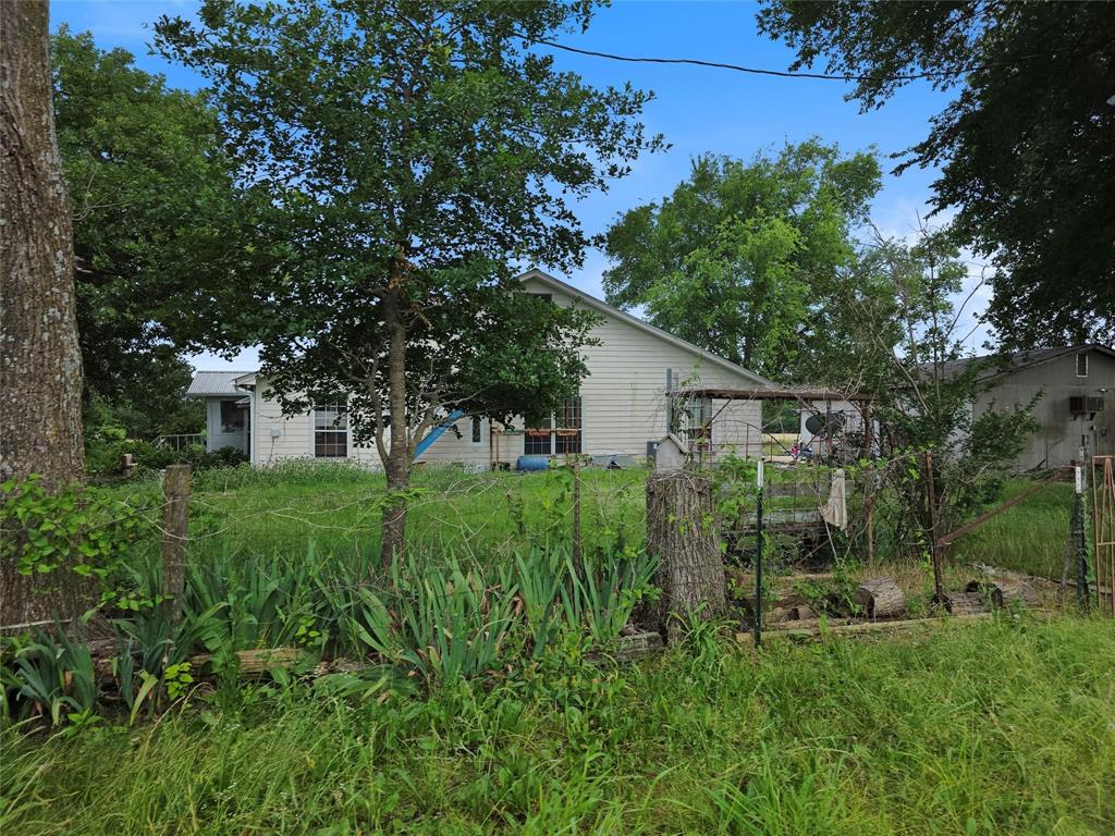 1917 County Road 1144 Point, TX 75472 - Photo 15 of 19