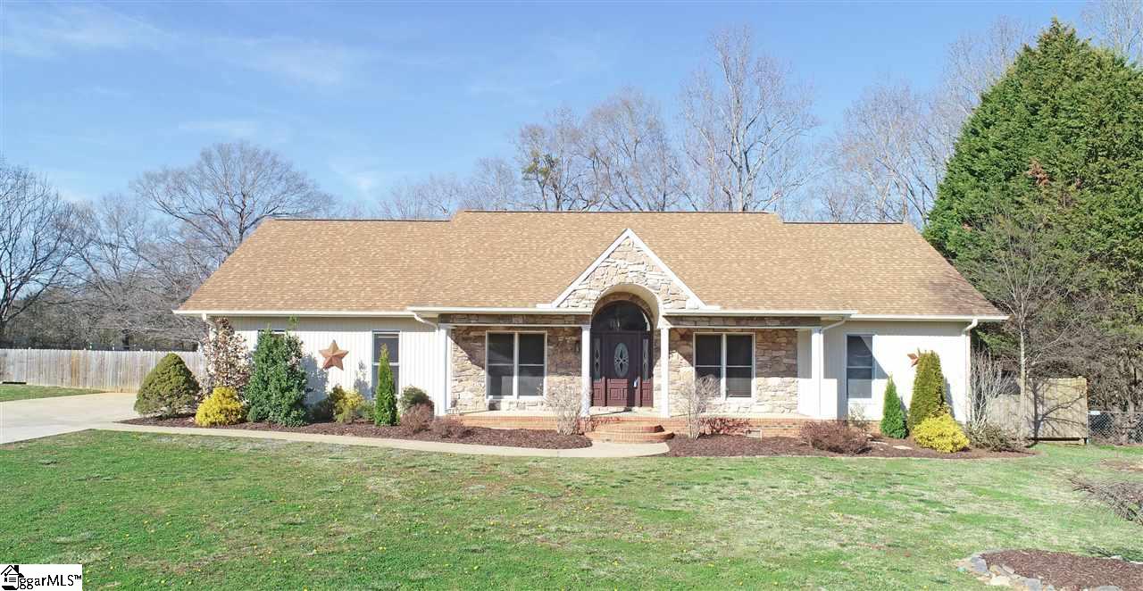 141 Dustin Street Easley, SC 29642 - Photo 1 of 35 Gallery Image 1