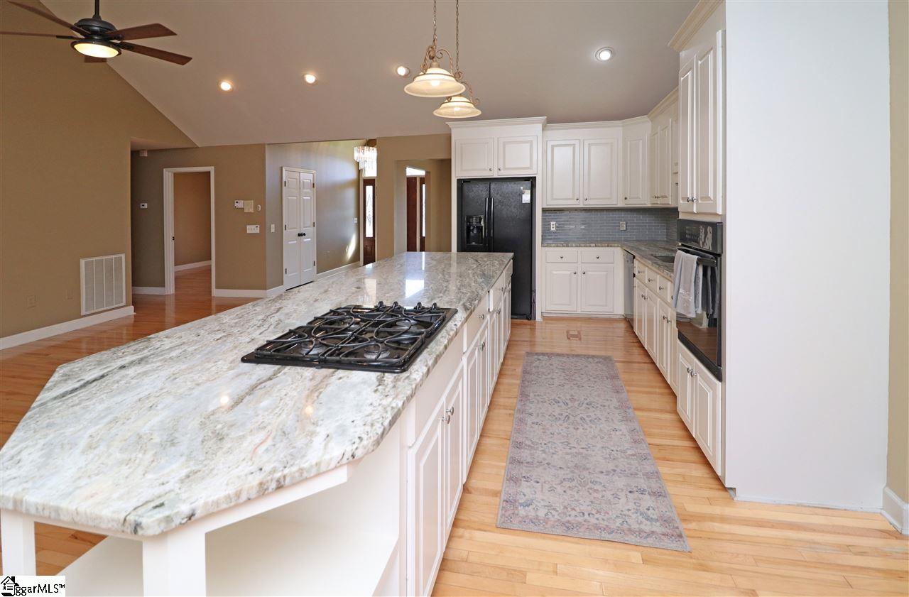 141 Dustin Street Easley, SC 29642 - Photo 6 of 35 Gallery Image 6